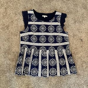 Skies Are Blue. Navy & White embroidered blouse. Size Medium.